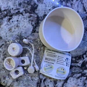 White Silicone Spill Stopper Set
